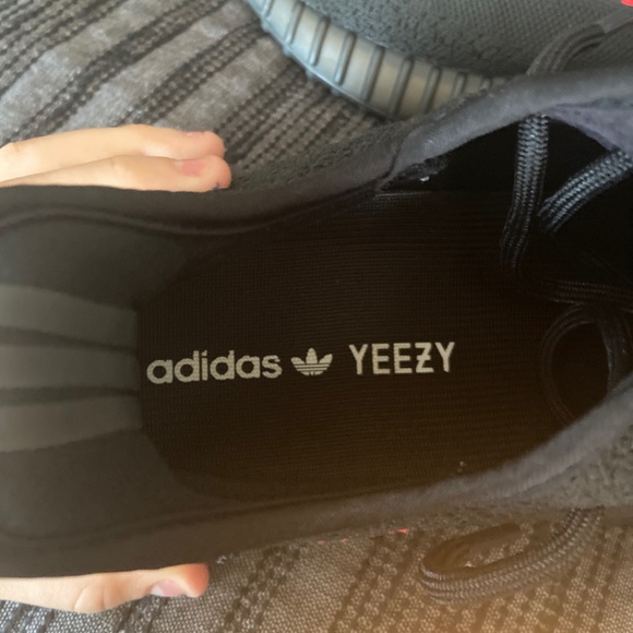 2017 Yeezy Bred 350 V2 WORN ONCE - Picture 3 of 6